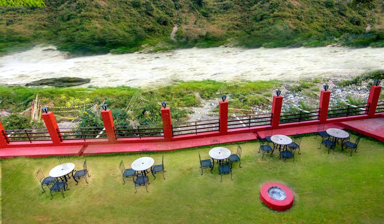 דהראדון Sahastradhara Riverresort מראה חיצוני תמונה